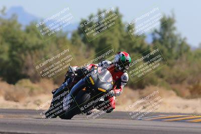 media/Nov-06-2022-SoCal Trackdays (Sun) [[208d2ccc26]]/Turn 7 Set 2 (1050am)/